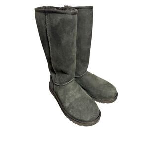 Ugg Gray Classic Tall II Suede Sheepskin Lined Winter Boots Women’s Size 7